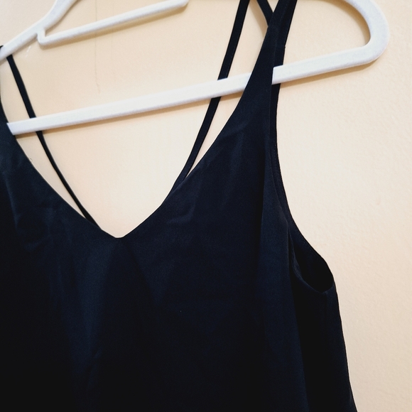 TOPSHOP Plunge V-Neck Black Strappy Spaghetti Strap Size 2 camisole Top - Picture 4 of 9